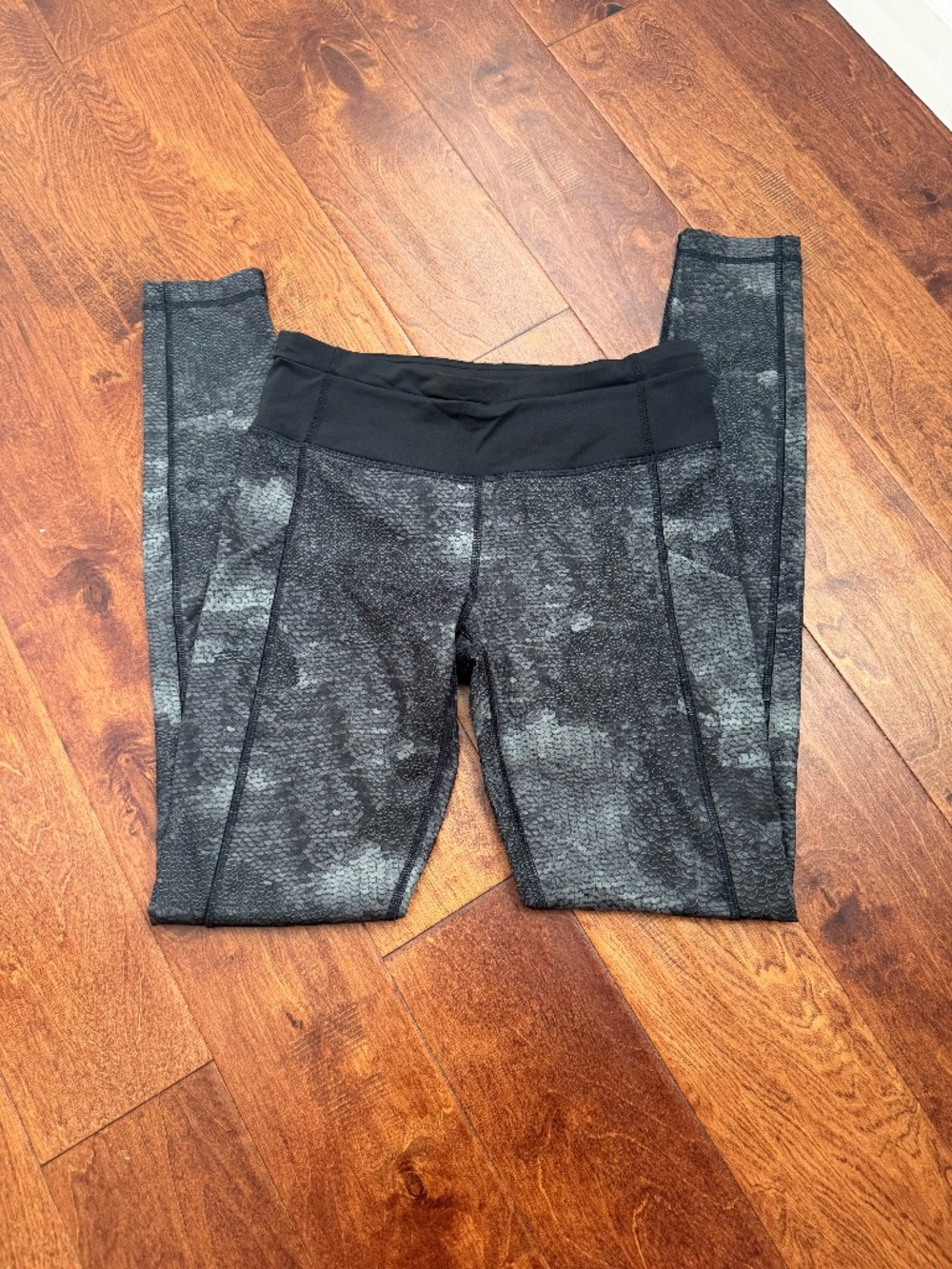Lululemon Speed Tight Performance Leggings